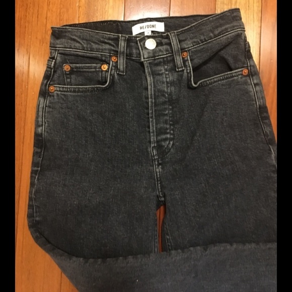 'RE/DONE 70s High Waist Raw Hem Stovepipe Jeans E. - Picture 2 of 16
